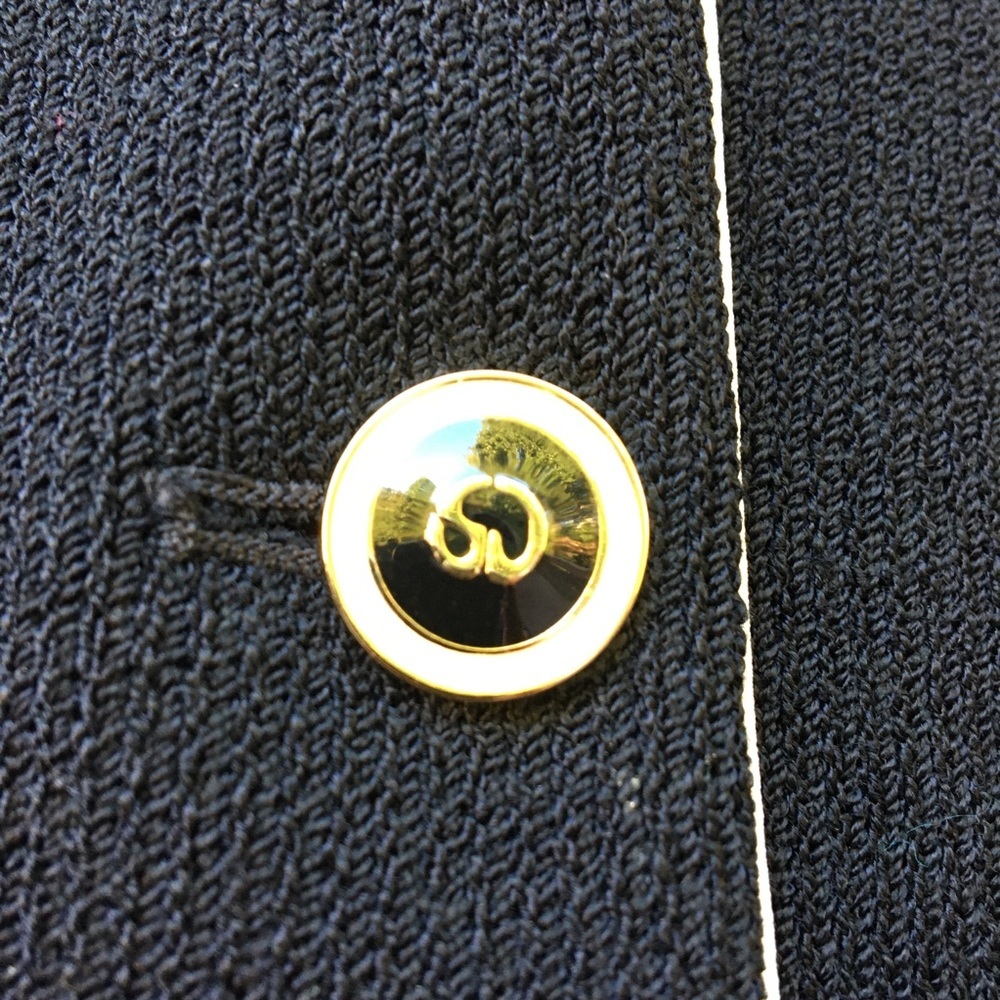 St. John jacket size 4 - Picture 3 of 9